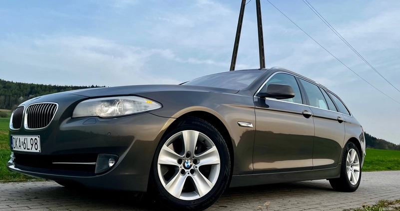 BMW Seria 5 cena 72000 przebieg: 278000, rok produkcji 2013 z Pionki małe 781